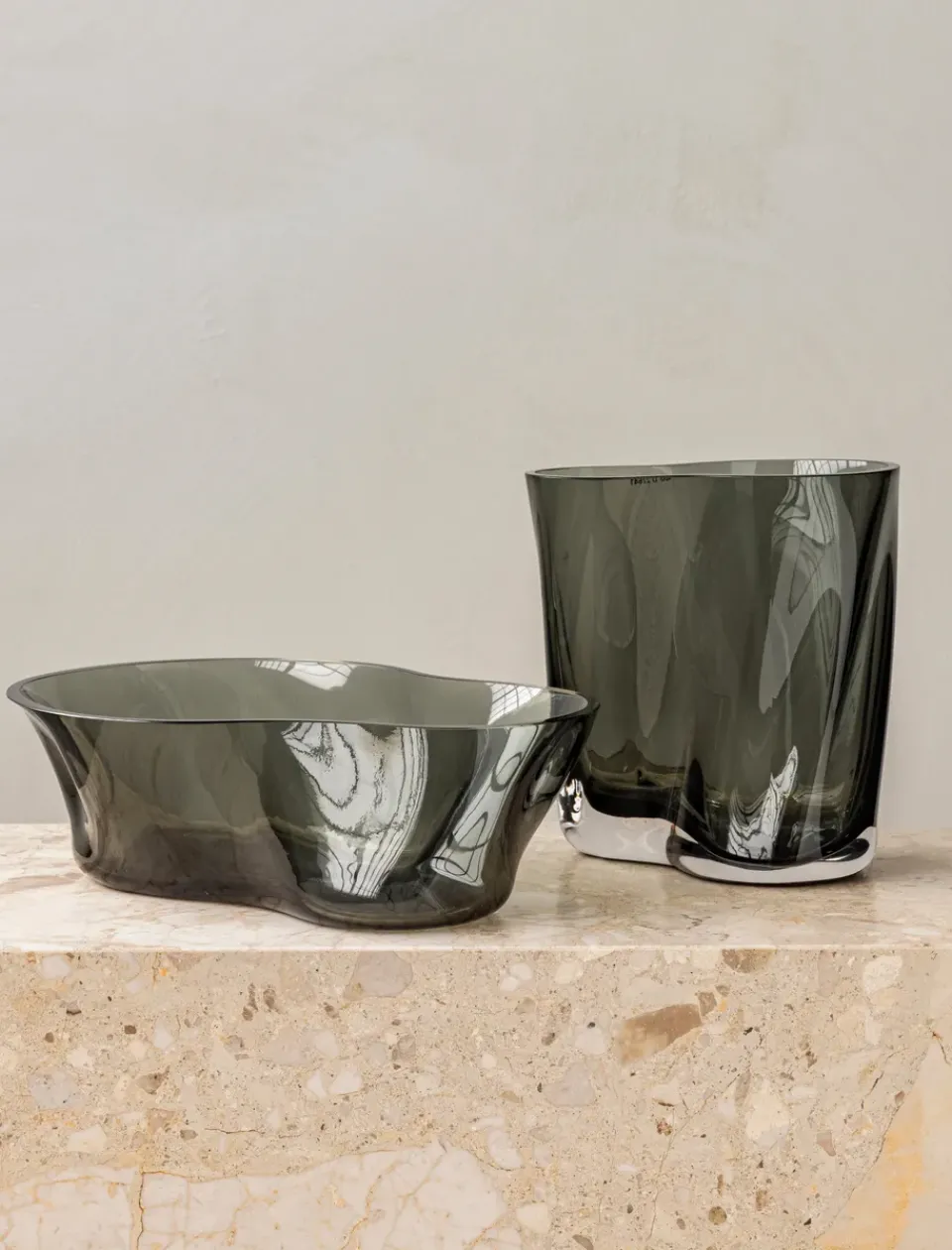 Audo Copenhagen Aer bowl 22x28 cm, Smoke Grey Hot