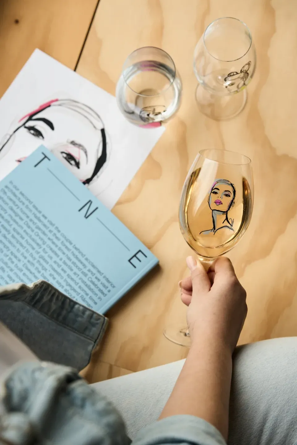 Kosta Boda All about you wine glass 52 cl 2 pack, Hold you Transparent Clearance