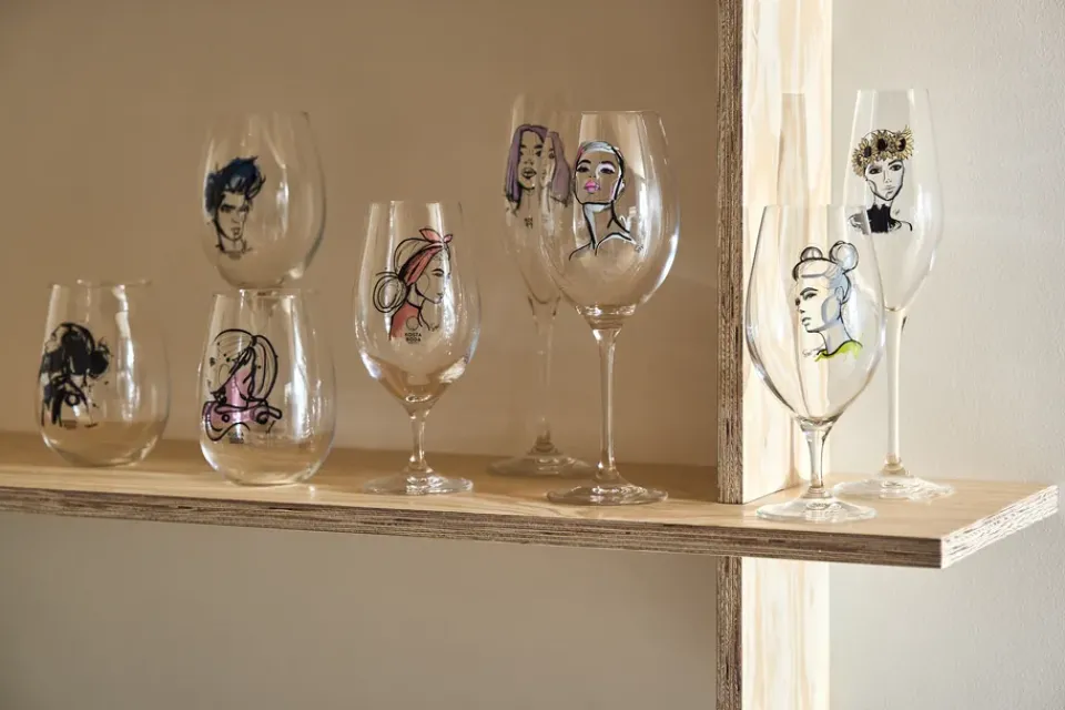 Kosta Boda All about you wine glass 52 cl 2 pack, Hold you Transparent Clearance