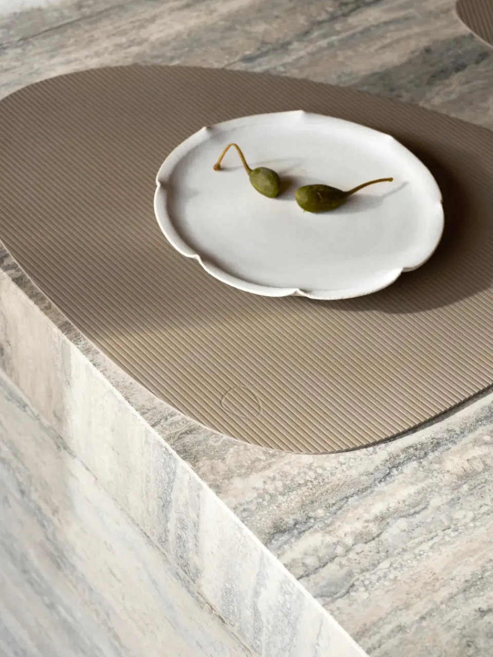 LIND DNA Corduroy placemat curve L, Clay Brown Discount