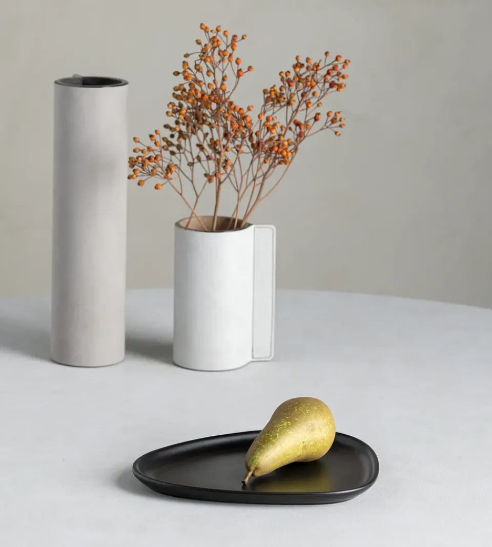 LIND DNA Curve Stoneware small plate 19x22 cm, Black New