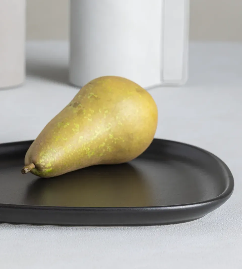 LIND DNA Curve Stoneware small plate 19x22 cm, Black New