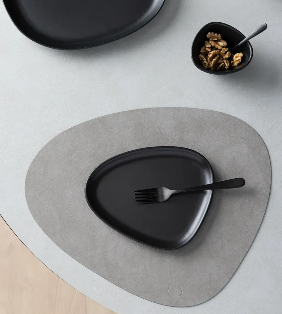LIND DNA Curve Stoneware small plate 19x22 cm, Black New