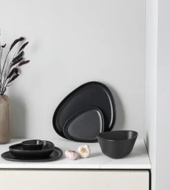 LIND DNA Curve Stoneware small plate 19x22 cm, Black New