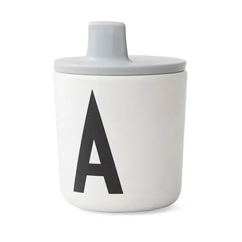 Design Letters beak lid to melamine cup, Grey