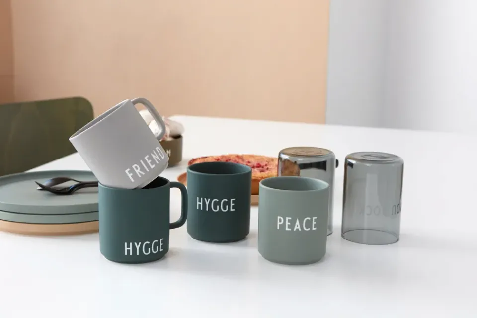 Design Letters favourite cup with handle 25 cl, Hygge-dark Green Outlet
