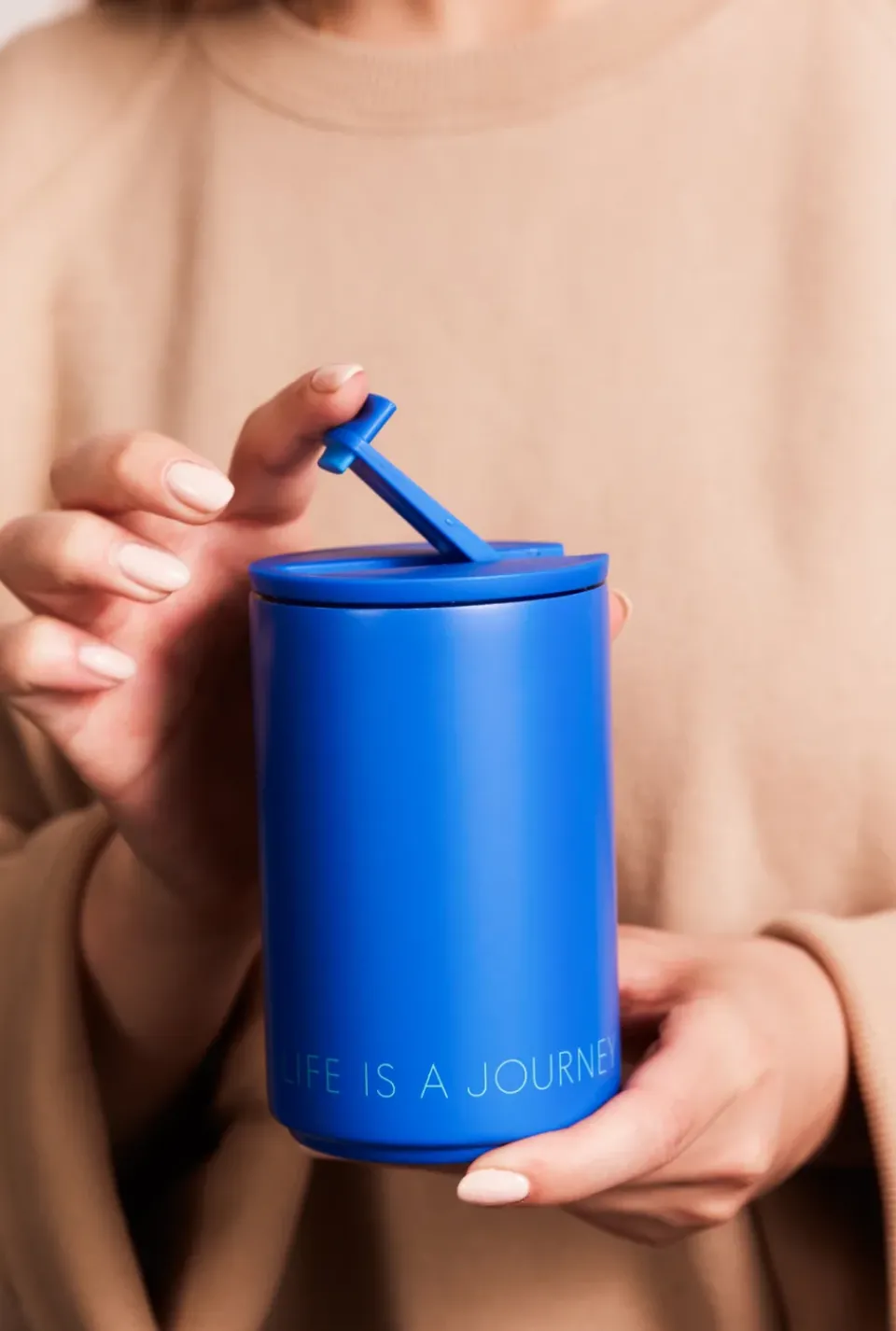 Design Letters thermal mug, Cobalt Blue Outlet