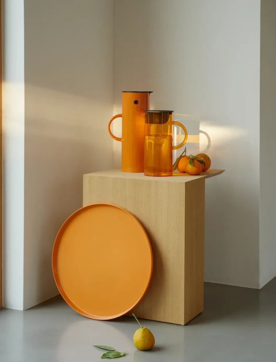 Stelton EM77 jug with lid 1.5 L, Saffron Orange New