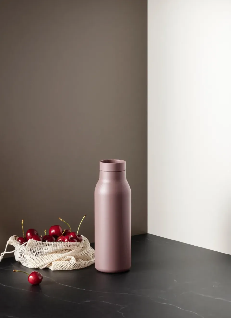Eva Solo Urban thermos bottle, Vintage brown Purple