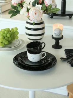 Scandi Living Freckle side plate Ø20 cm, Black Sale