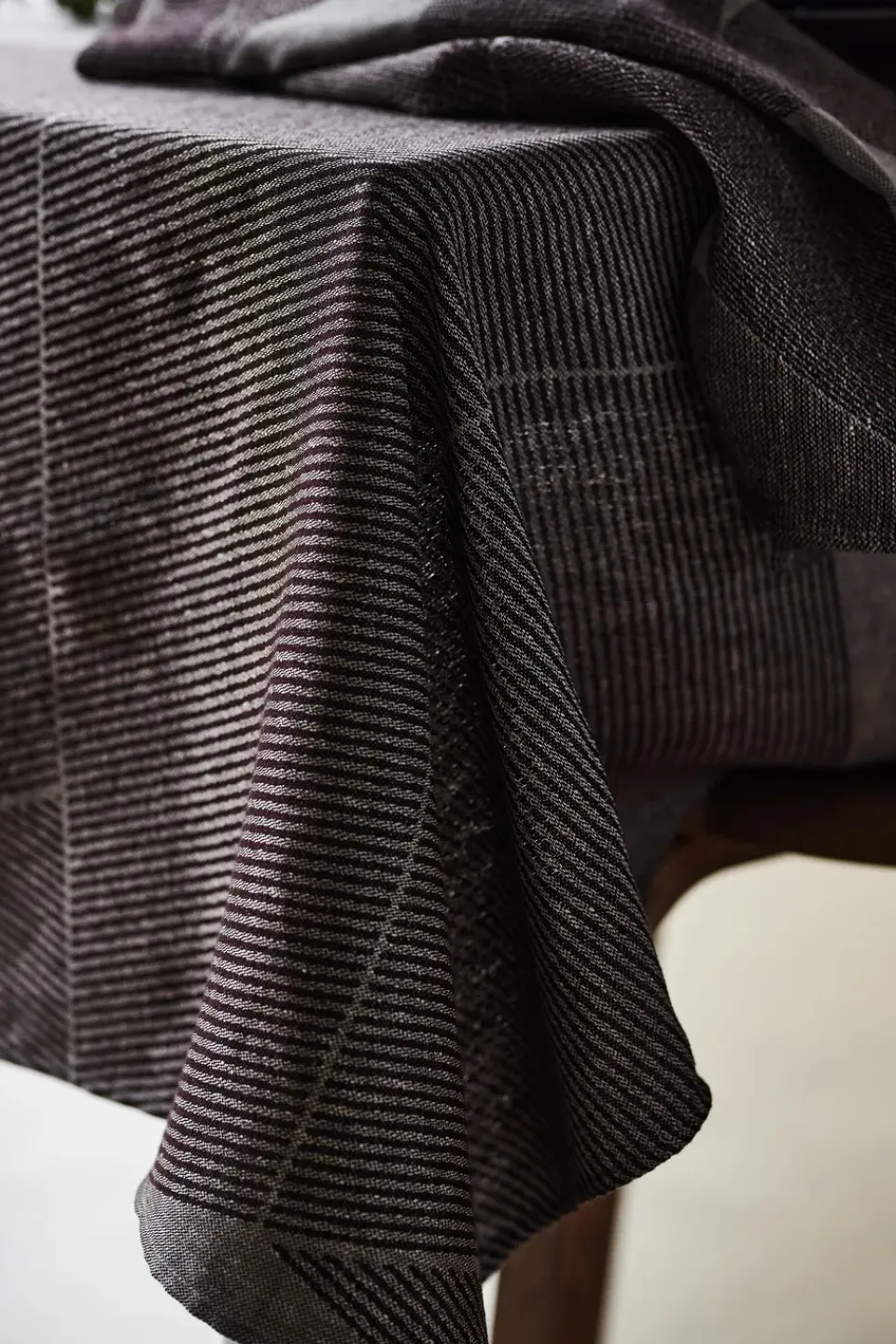 NJRD Geometric tablecloth 147x250 cm, -white Brown Clearance