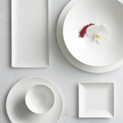 Wedgwood Gio round serving plate Ø 31 cm, White Sale
