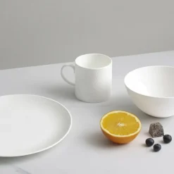 Wedgwood Gio starter set 16- pieces, White Hot