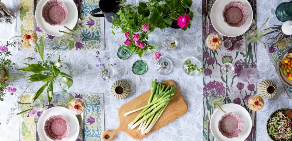 Ekelund Linneväveri Grönska tablecloth 145x300 cm, Green Best