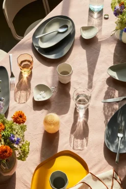 Broste Copenhagen Hune cutlery 16 pcs, Brushed satin Silver-coloured Best