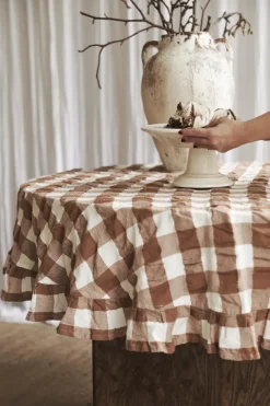 Boel & Jan Kullavik tablecloth Ø170 cm, Brown-white BrownWhite Outlet