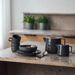 NJRD Lines teapot 1.5 liter, dark Grey Sale