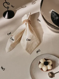 Broste Copenhagen Mai cloth napkin 45x45 cm, Black-off white. BlackWhite Online