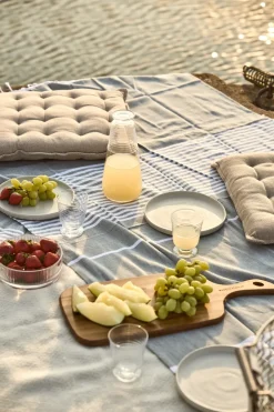 Markus Aujalay Markus small board serving tray 20x48 cm, Acacia BrownBeige Outlet