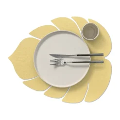 LIND DNA Monstera Leaf Hippo placemat L, gold Gold-coloured New