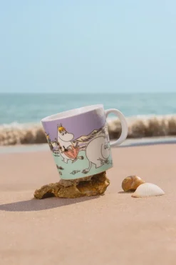 Moomin Arabia Moomin mug 2025 Beach day, 30 cl Multi Hot