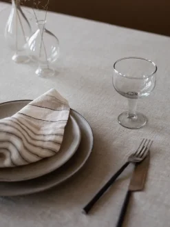 Tell Me More Noah linen napkin 50x50 cm, Beige stripe BeigeWhite Outlet