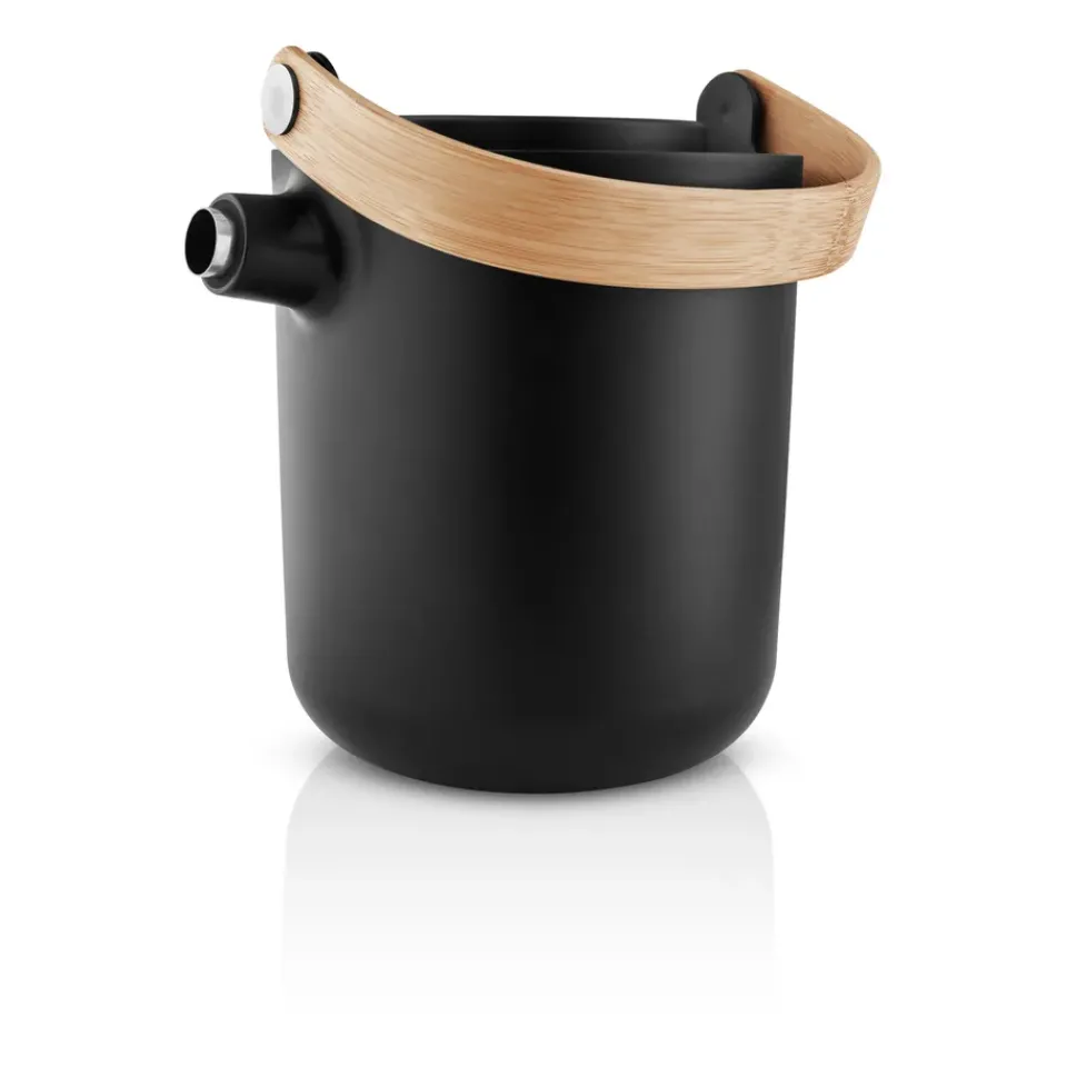 Eva Solo Nordic kitchen thermos jug for tea 1 L, Black Hot