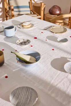 OYOY Nori tablecloth 140x260 cm, White-cherry red WhiteRed Online