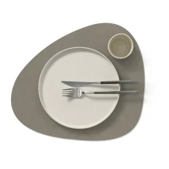 LIND DNA Nupo placemat curve L, Flint Grey Hot