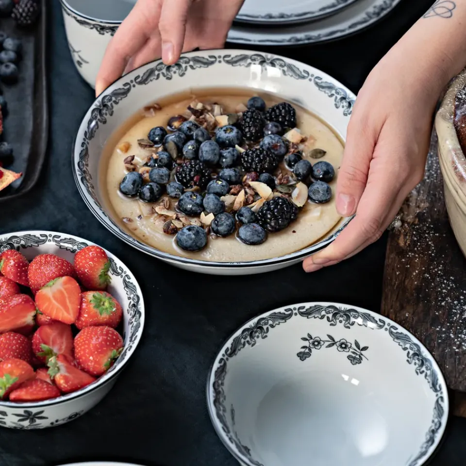 Rörstrand Ostindia bowl, 50 cl Black Hot