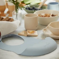 Jack o Juno Poppy bib, Pale Blue Hot