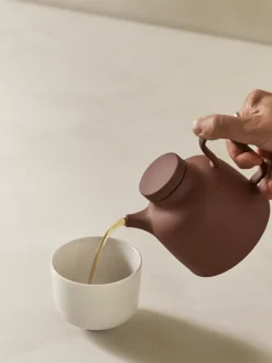 Design House Stockholm Sand teapot 65 cl, clay Red