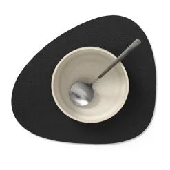 LIND DNA Serene placemat curve S 24x28 cm, Black Sale
