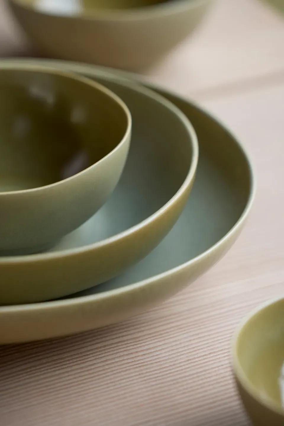Villa Collection Shoku salad bowl Ø28 cm, Pure Green Hot