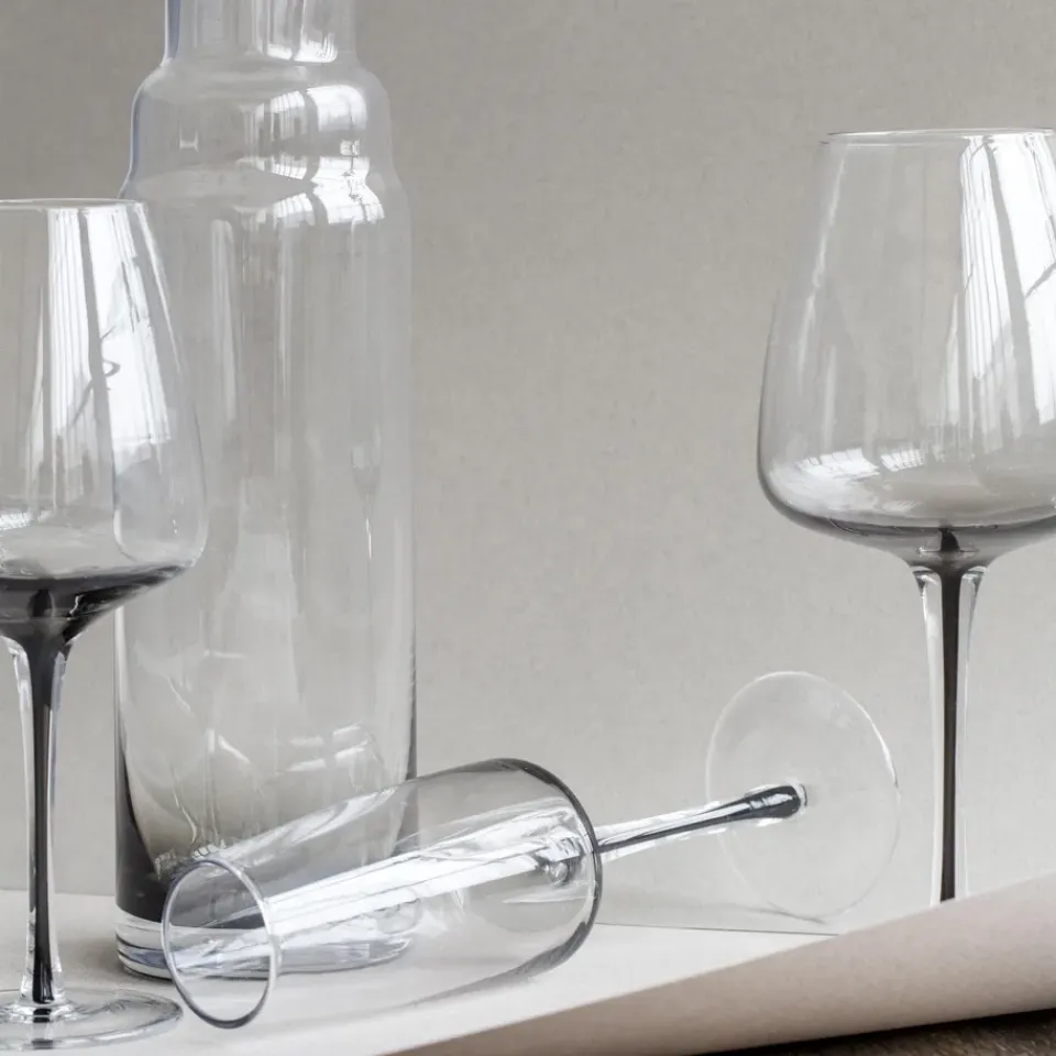 Broste Copenhagen Smoke white wine glass, 40 cl GreyTransparentBlack Best