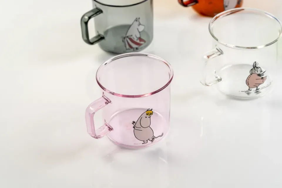 Muurla Snorkmaiden glass mug 35 cl, Pink Clearance