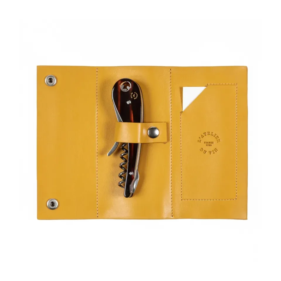 L'Atelier du Vin Soft machine nomad corkscrew leather case, 2 pieces YellowSilver-coloured