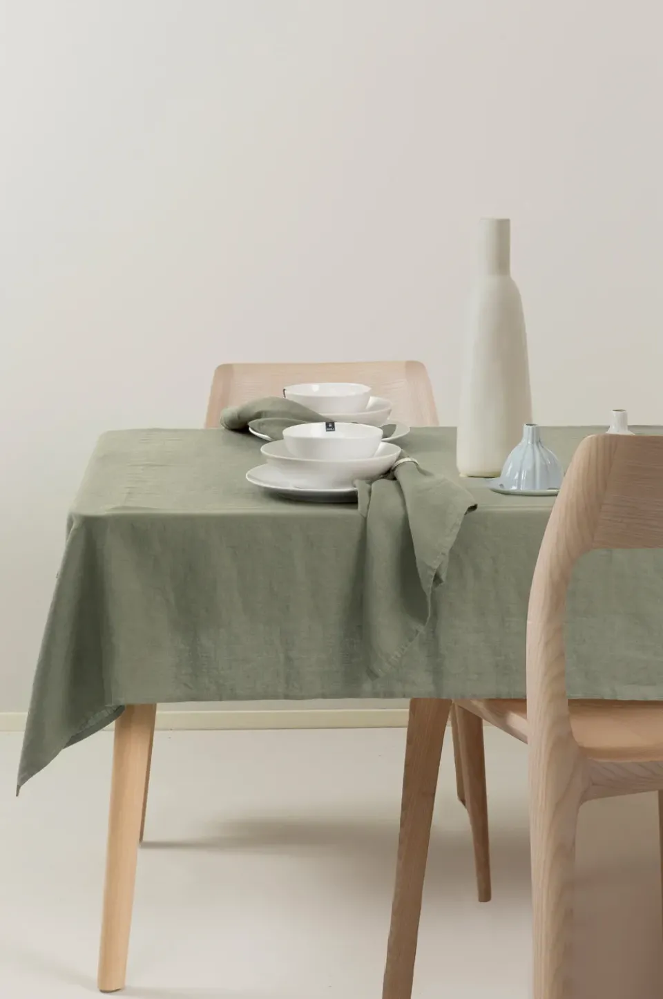 Himla Sunshine tablecloth 145x250 cm, Sage Green Online