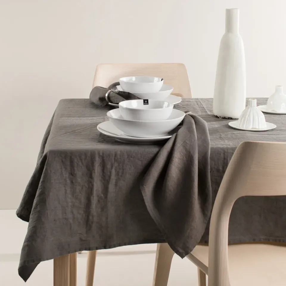 Himla Sunshine tablecloth 145x330 cm, Charcoal (dark ) Grey Hot