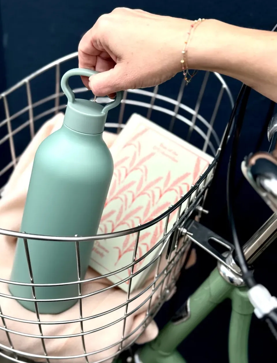Stelton Tabi thermos bottle 1 L, Dusty Green